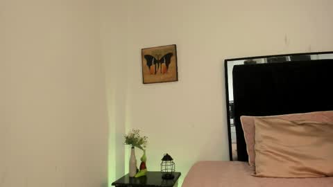 Lilith online show from 11/11/25, 04:01