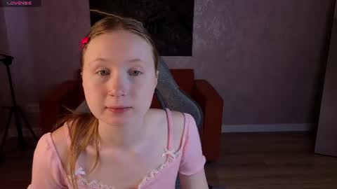  Lili Tiny  GMT2 3-10AM  MonTueWedThuSat online show from 06/27/26, 01:32