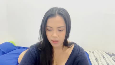 LiliyanaS online show from 05/22/26, 06:20