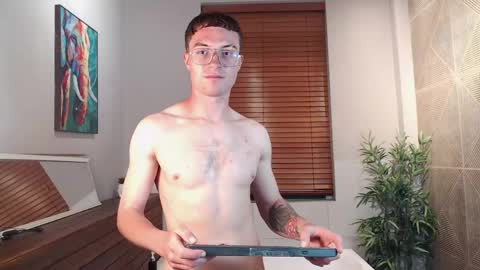 Snapshot of liljames_ chatting on 05/24/26, 08:25 Lil James online show from 05/24/26, 08:25
