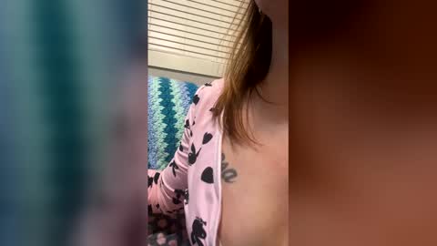 lillhotty7569 online show from 03/12/26, 11:05