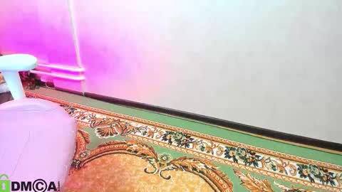 Snapshot of lillian_blake chatting on 10/14/25, 01:06 LILY online show from 10/14/25, 01:06