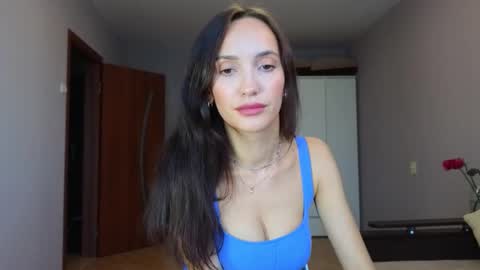 Lillian online show from 10/15/25, 09:42