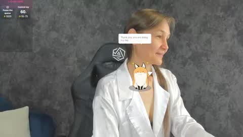 lillian_white1 online show from 09/28/25, 11:54