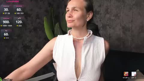 Snapshot of lillian_white1 chatting on 07/07/26, 06:47 lillian_white1 online show from 07/07/26, 06:47