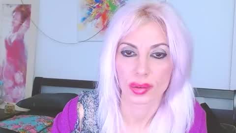 Lara online show from 02/03/25, 02:36