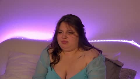 LillianHaig online show from 02/06/25, 08:34