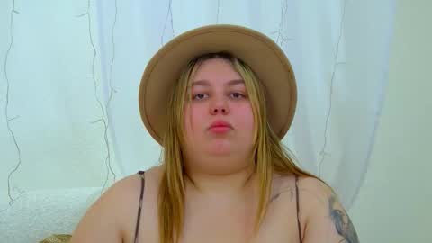 LillianHaig online show from 02/18/26, 06:48