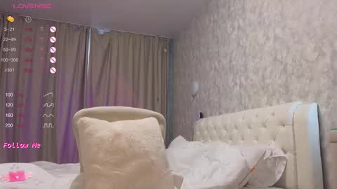 Snapshot of lilliasweety chatting on 10/11/25, 03:17 Lara Angel online show from 10/11/25, 03:17