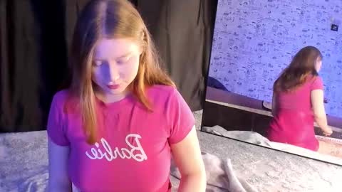 Snapshot of lillie_berry chatting on 10/05/25, 04:44 lillie_berry online show from 10/05/25, 04:44