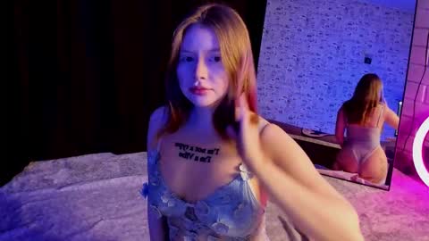 Snapshot of lillie_berry chatting on 10/06/25, 04:32 lillie_berry online show from 10/06/25, 04:32