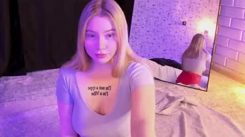 lillie_berry online show from 11/14/25, 04:55