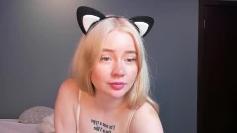 lillie_berry online show from 04/30/26, 05:14