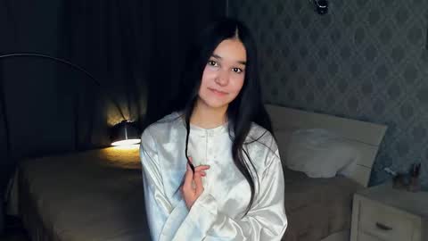 Celina Lillie online show from 11/28/25, 01:52