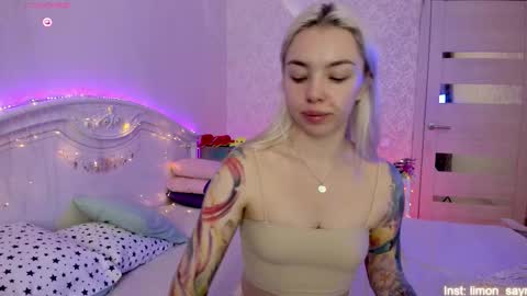 LilliMoore online show from 09/16/25, 12:00