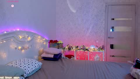 LilliMoore online show from 10/02/25, 11:45