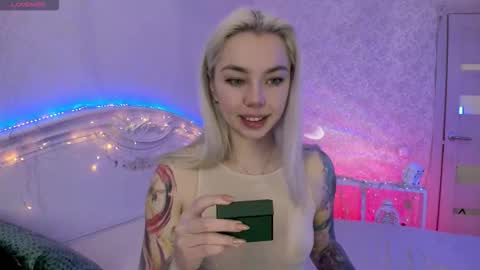 LilliMoore online show from 01/17/26, 11:41