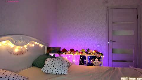 Snapshot of lillimooore chatting on 05/11/26, 12:16 LilliMoore online show from 05/11/26, 12:16