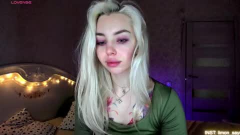Snapshot of lillimooore chatting on 05/22/26, 11:21 LilliMoore online show from 05/22/26, 11:21