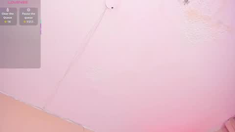 Snapshot of lilly_2809_ chatting on 04/23/26, 04:14 Lizeth follow me in my igimlilycute 3 online show from 04/23/26, 04:14