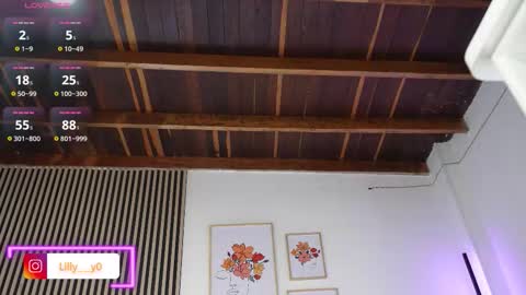 Sofia online show from 12/17/25, 12:44