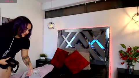 Snapshot of lilly_foxxy chatting on 06/25/26, 11:15 online show from 06/25/26, 11:15