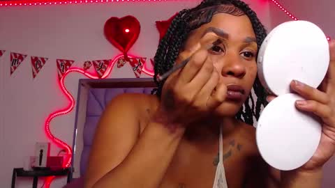 Queen Qos.  online show from 09/15/25, 09:26