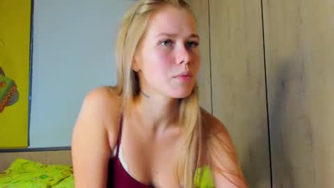 Lilly online show from 04/08/26, 05:02