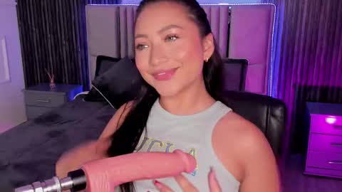 Lilly Ortiz online show from 02/12/25, 07:45