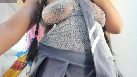 lillyy16 online show from 09/26/25, 11:03