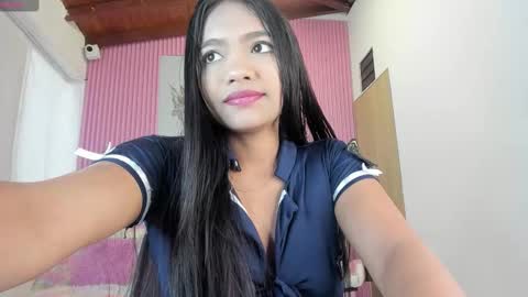 lillyy16 online show from 11/21/25, 11:09