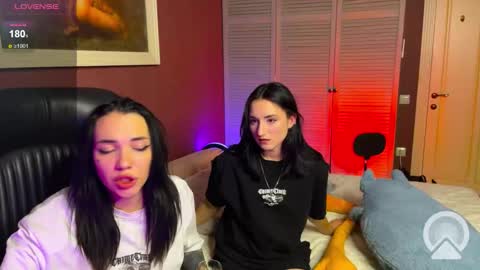 Kris Lilo online show from 11/20/25, 05:34