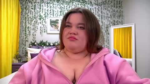 Snapshot of lilolewins chatting on 12/26/24, 10:52 LiloLewins online show from 12/26/24, 10:52