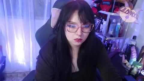 Lilo  online show from 02/24/25, 03:44