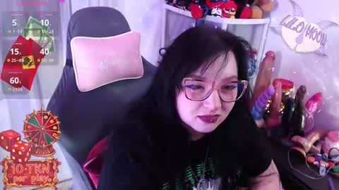 Lilo  online show from 02/17/26, 03:19