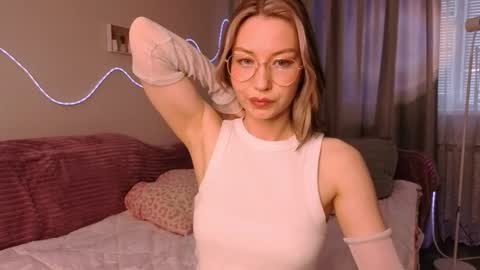 Snapshot of lilosims chatting on 09/09/25, 05:07 Lilo online show from 09/09/25, 05:07