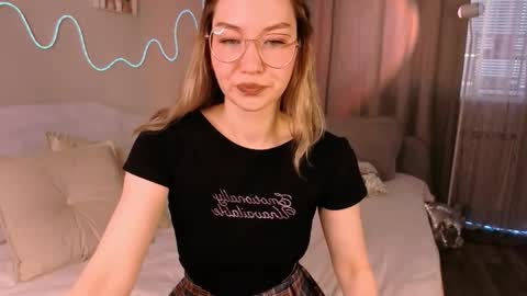 Snapshot of lilosims chatting on 10/16/25, 06:25 Lilo online show from 10/16/25, 06:25