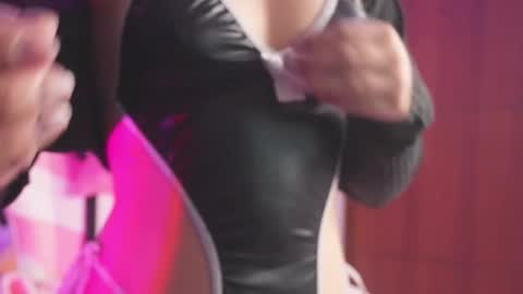 Snapshot of lilou_albrecht chatting on 02/25/26, 12:04 Lilou online show from 02/25/26, 12:04