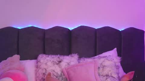 Snapshot of lilou_albrecht chatting on 02/28/26, 12:28 Lilou online show from 02/28/26, 12:28