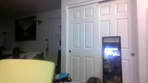 lilpackage69 online show from 10/24/25, 02:52