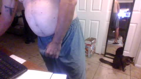 lilpackage69 online show from 11/18/25, 01:44