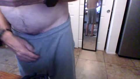 Snapshot of lilpackage69 chatting on 07/15/26, 07:08 lilpackage69 online show from 07/15/26, 07:08