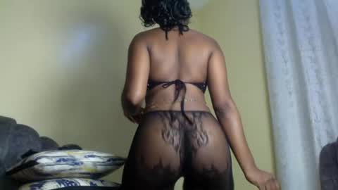 Snapshot of lilpretty16 chatting on 07/06/26, 03:03 lilpretty16 online show from 07/06/26, 03:03