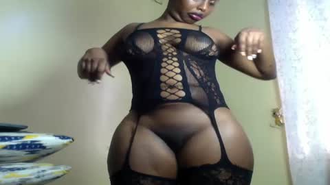 Snapshot of lilpretty16 chatting on 07/07/26, 01:04 lilpretty16 online show from 07/07/26, 01:04