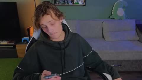 lilteddyboy online show from 10/14/25, 03:02