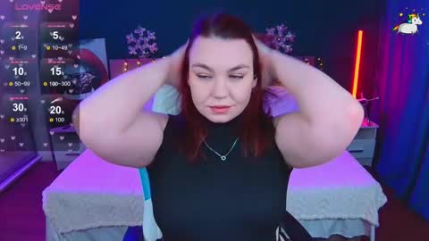 Lilu online show from 12/18/25, 12:11