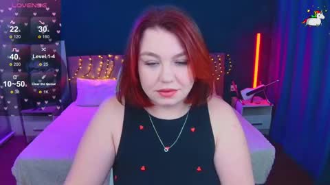 Lilu online show from 02/25/26, 12:04