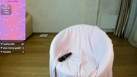 LILY online show from 12/05/24, 04:23