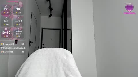 LILY online show from 02/25/25, 08:30