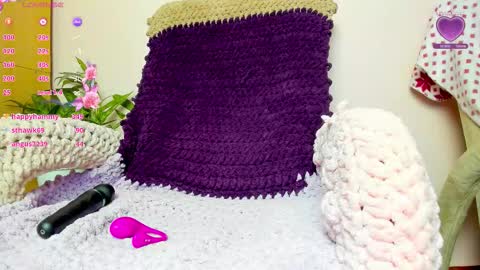 LILY online show from 09/17/25, 09:33